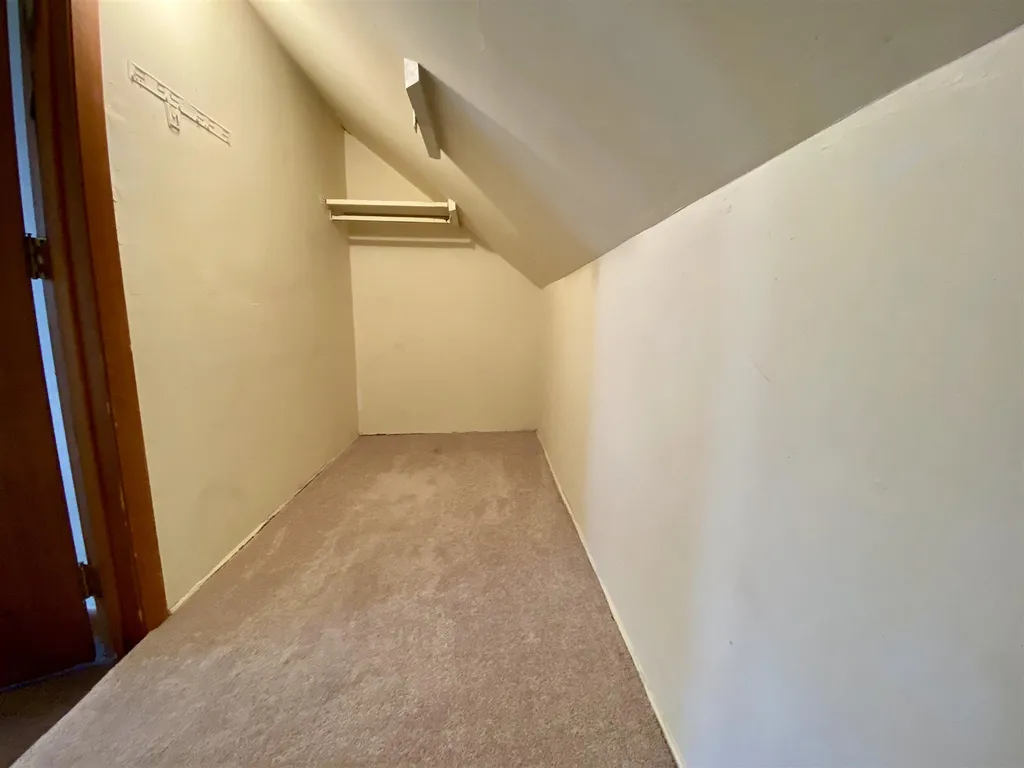 129 Oak Street Newport NH 03773