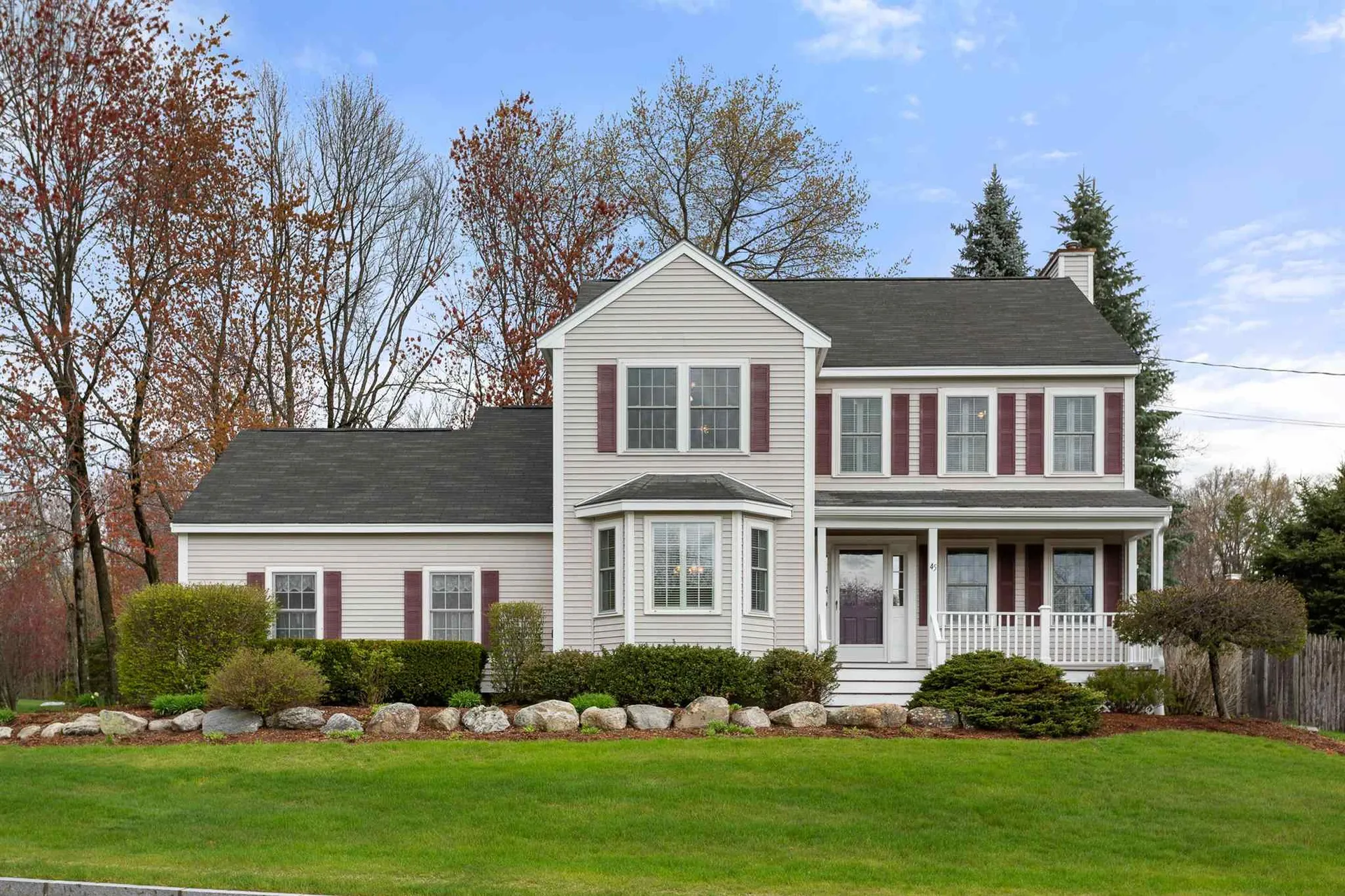 45 Danforth Circle Manchester NH 03104