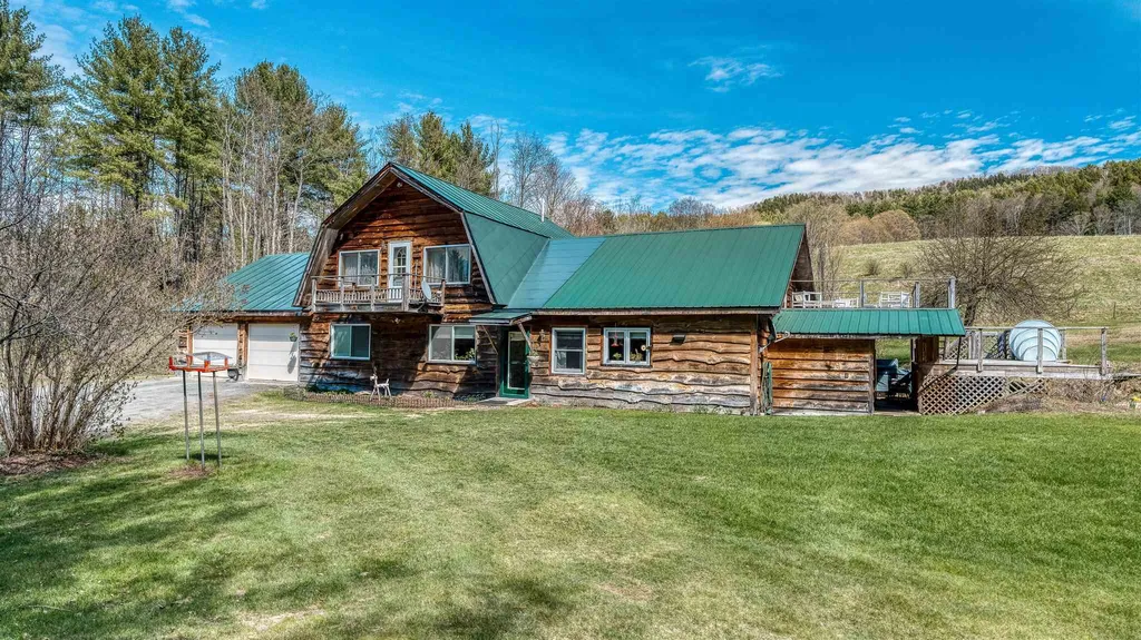 21 Pheasant Lane Royalton VT 05068