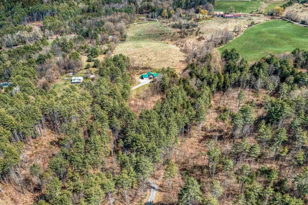 21 Pheasant Lane Royalton VT 05068