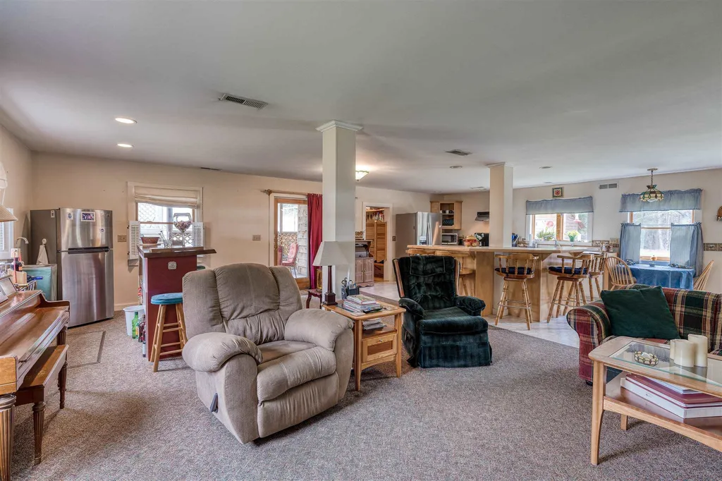 21 Pheasant Lane Royalton VT 05068