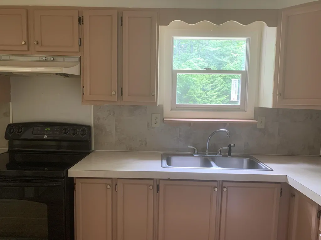 1152 Ten Rod Road Farmington NH 03835
