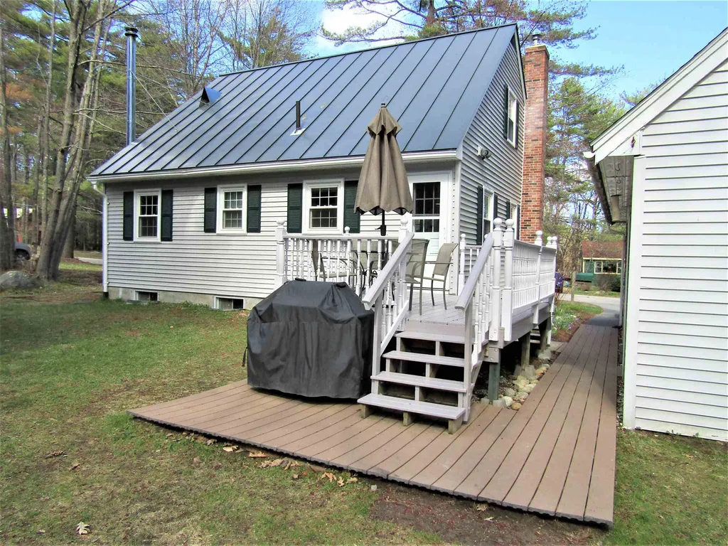 52 Mark Road Franklin NH 03235