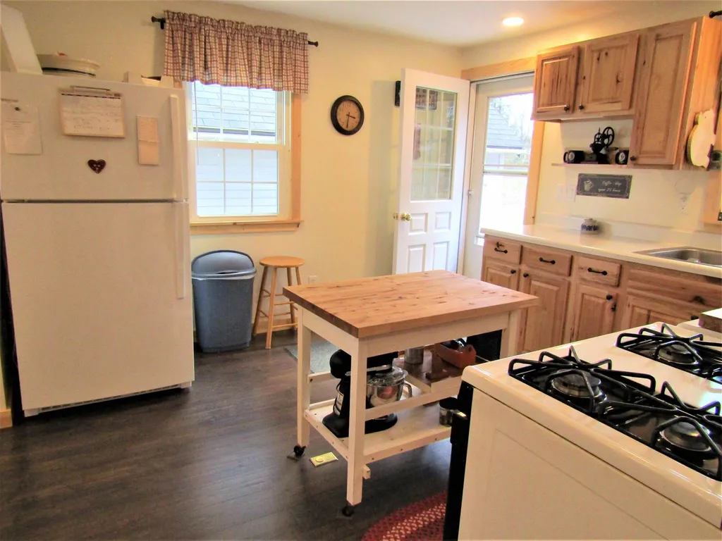 52 Mark Road Franklin NH 03235