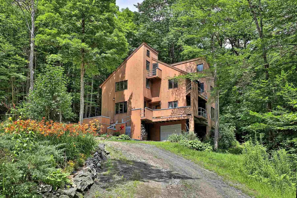 785 Stagecoach Road Grafton VT 05146