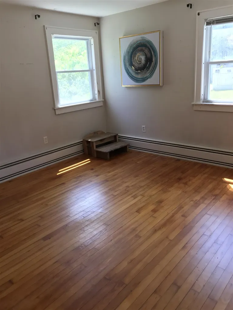 14 Eastman Avenue Bedford NH 03110