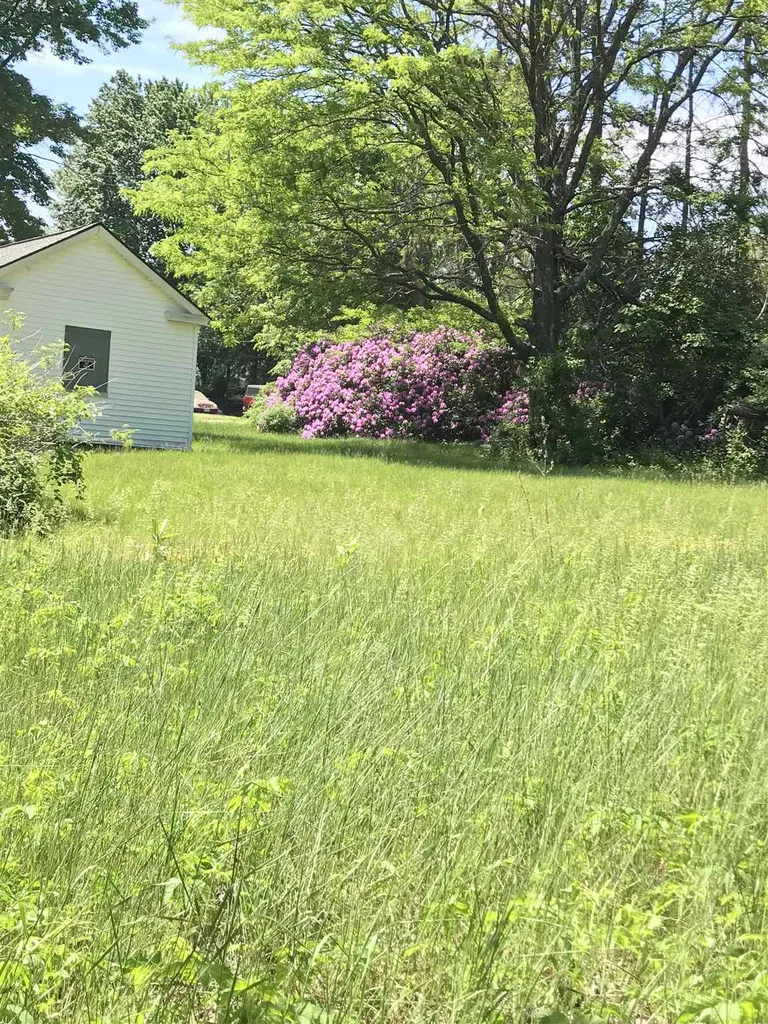 14 Eastman Avenue Bedford NH 03110