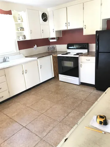 14 Eastman Avenue Bedford NH 03110