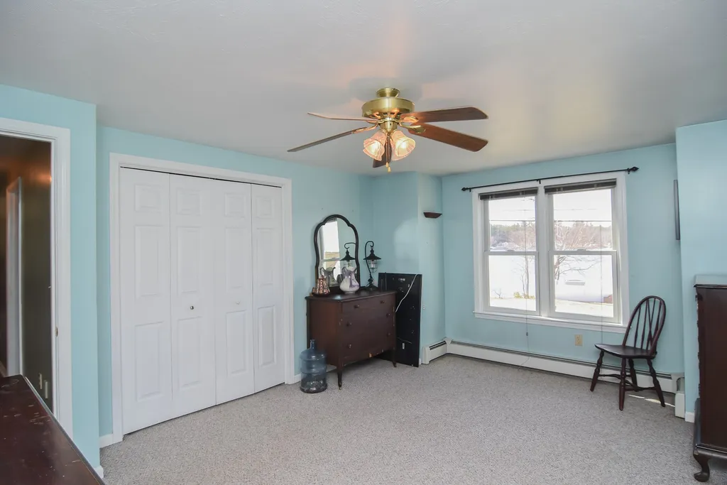 26 North Shore Road Derry NH 03038