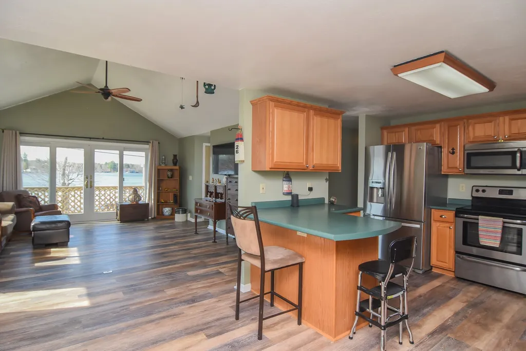26 North Shore Road Derry NH 03038