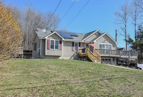 26 North Shore Road Derry NH 03038