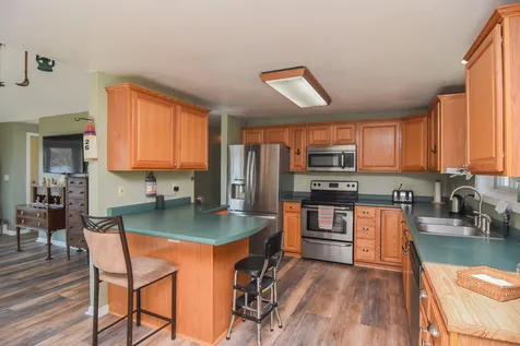 26 North Shore Road Derry NH 03038