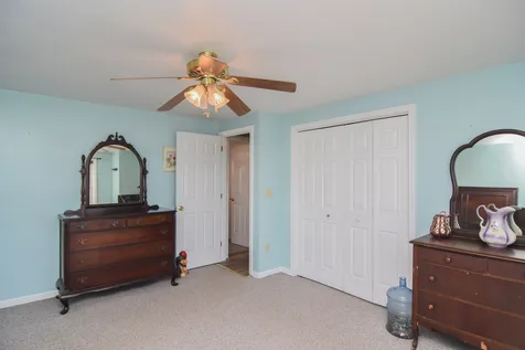 26 North Shore Road Derry NH 03038