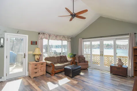 26 North Shore Road Derry NH 03038