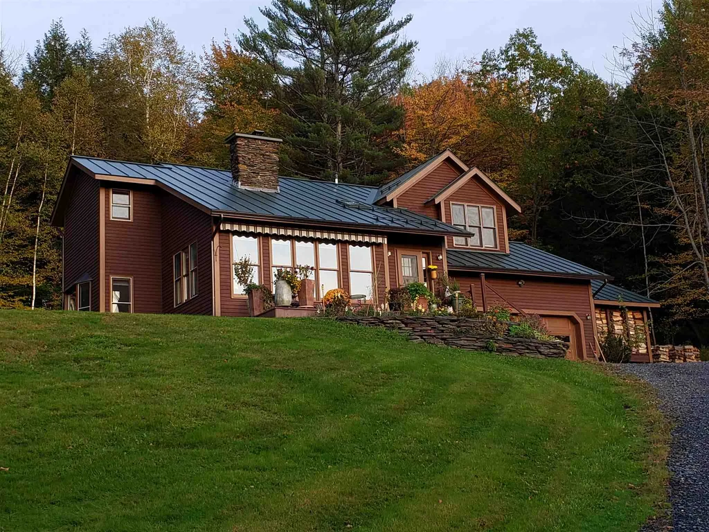 1198 Perry Hill Waterbury VT 05676