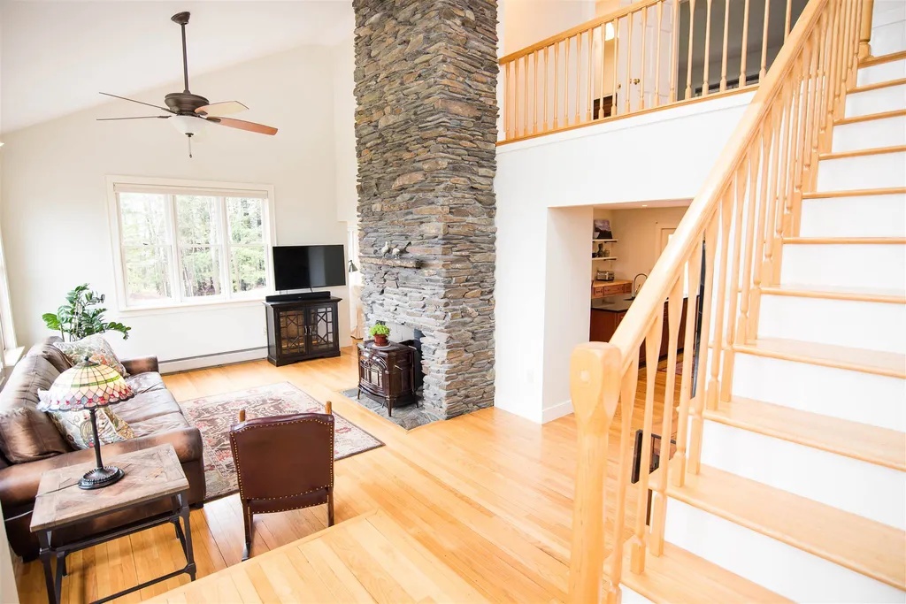 1198 Perry Hill Waterbury VT 05676