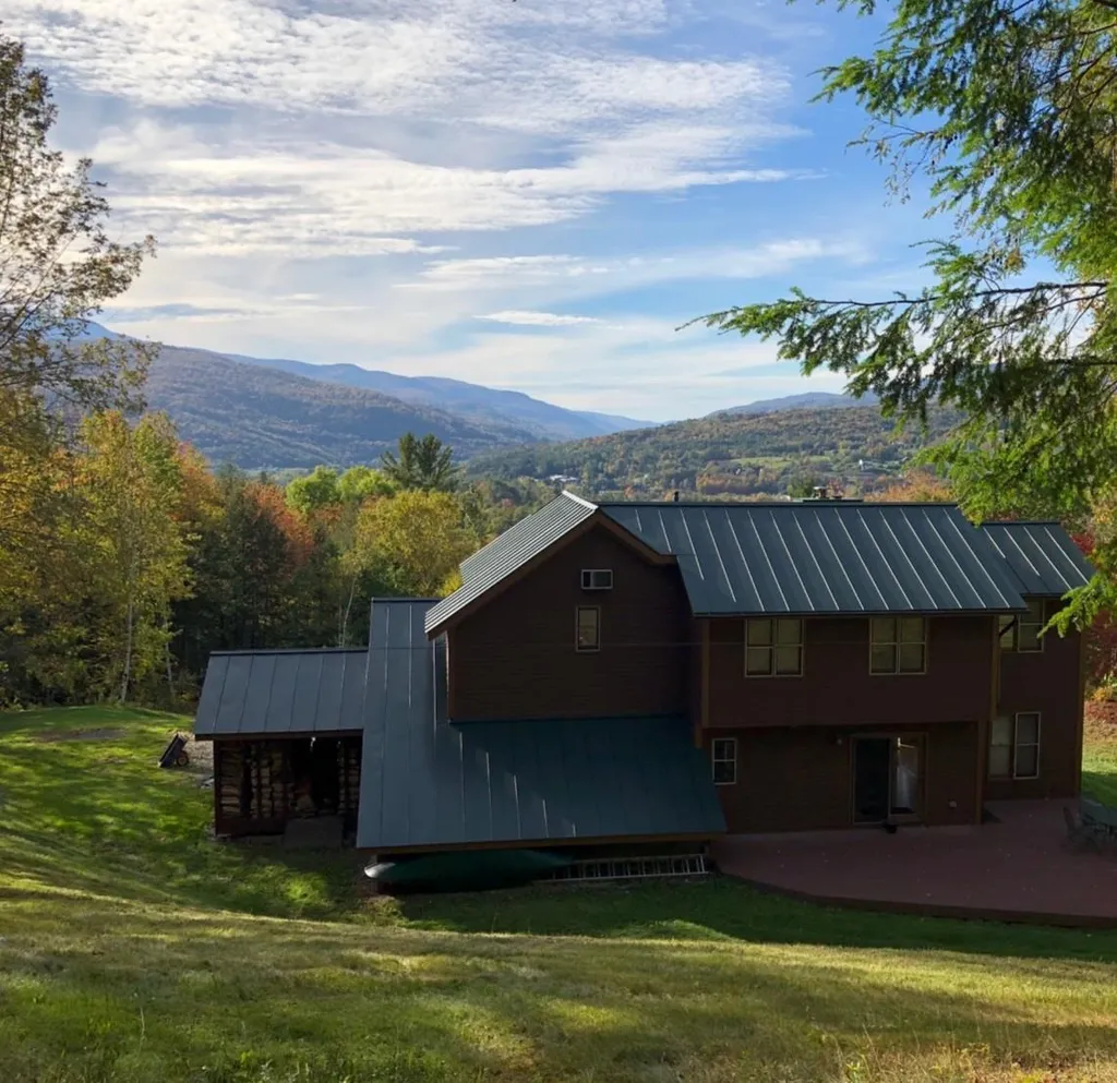 1198 Perry Hill Waterbury VT 05676