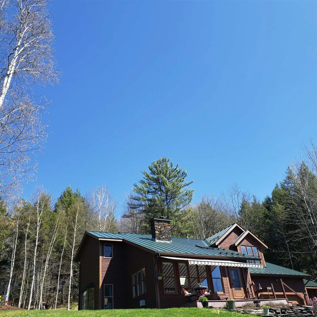1198 Perry Hill Waterbury VT 05676