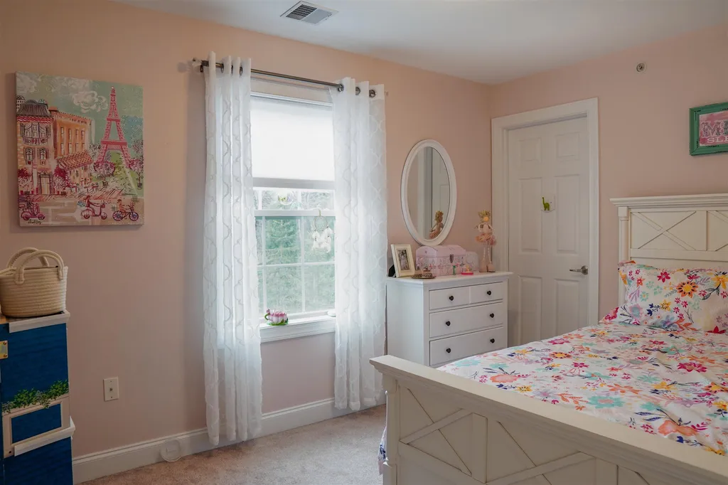 74 Mountain View Drive Lebanon NH 03766