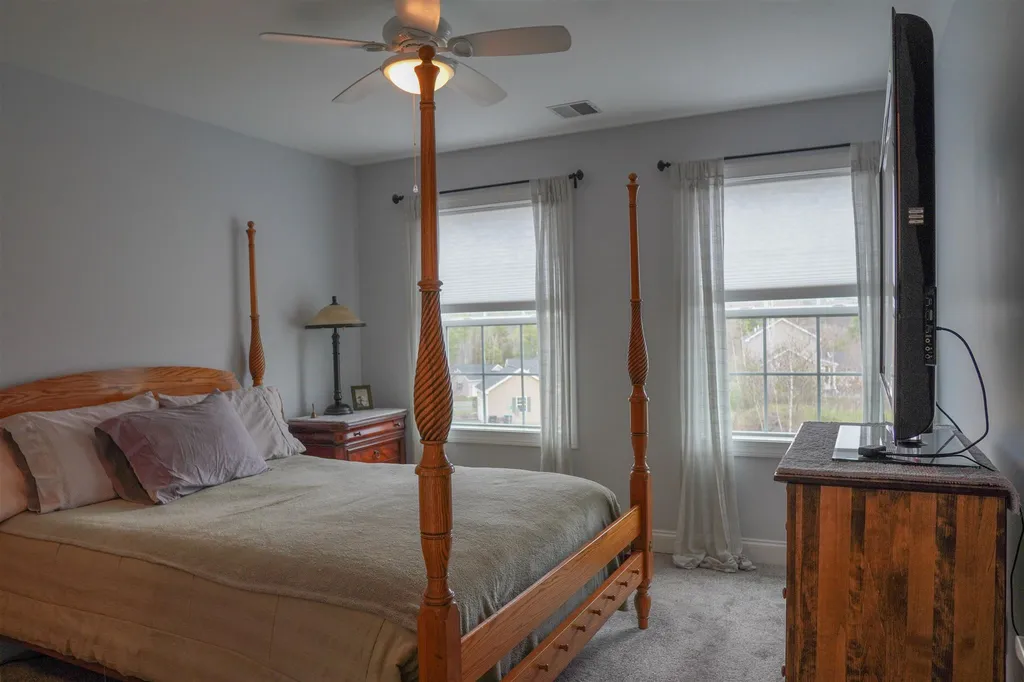 74 Mountain View Drive Lebanon NH 03766
