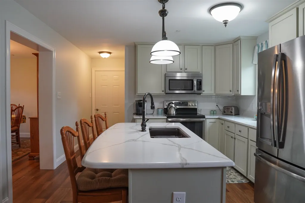 74 Mountain View Drive Lebanon NH 03766