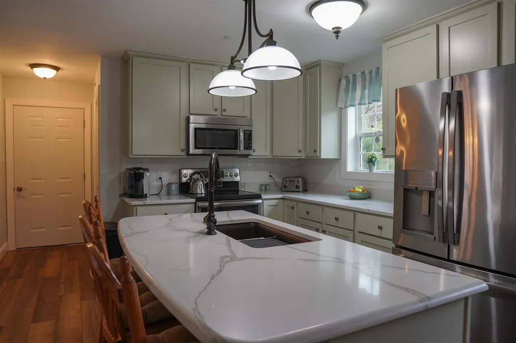 74 Mountain View Drive Lebanon NH 03766
