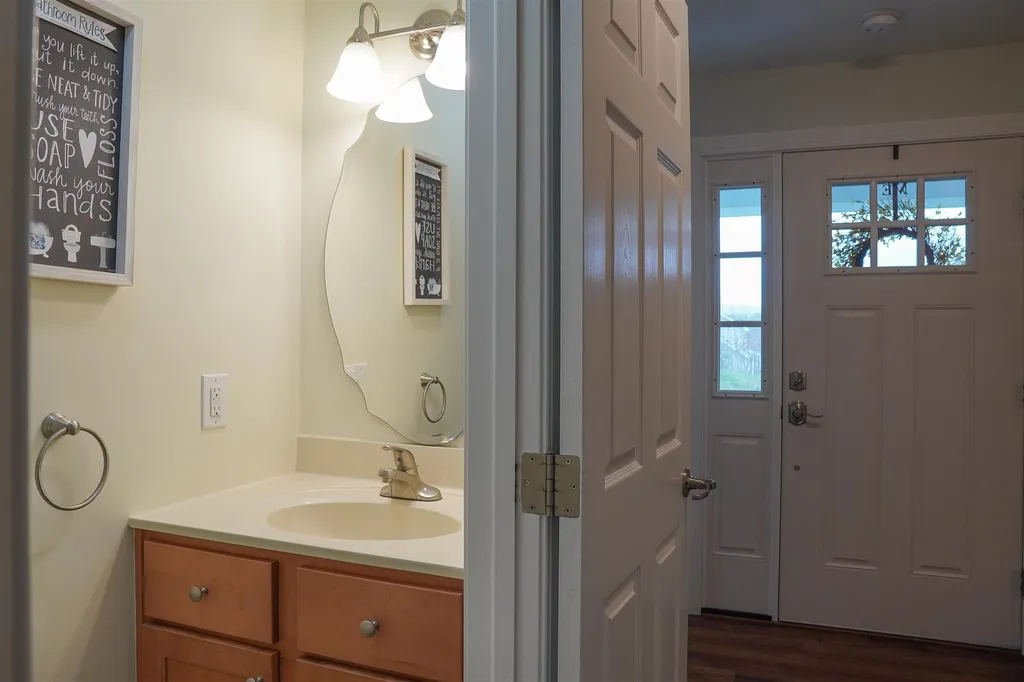 74 Mountain View Drive Lebanon NH 03766