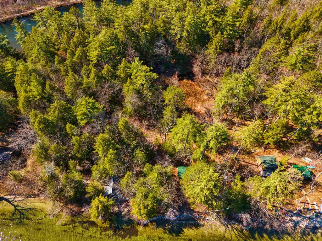 49 Lakeshore Drive Hebron NH 03241