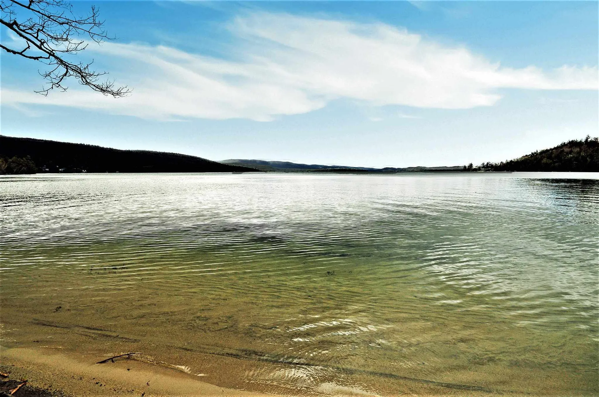 49 Lakeshore Drive Hebron NH 03241