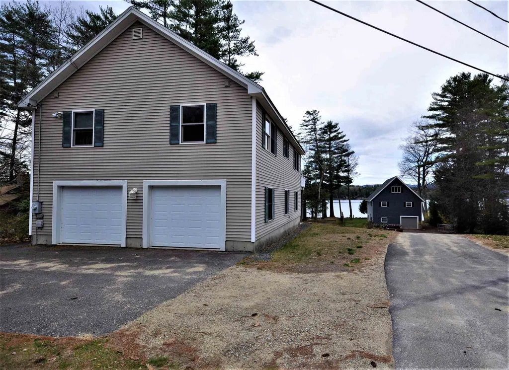 15 Pollard Path Bridgewater NH 03222