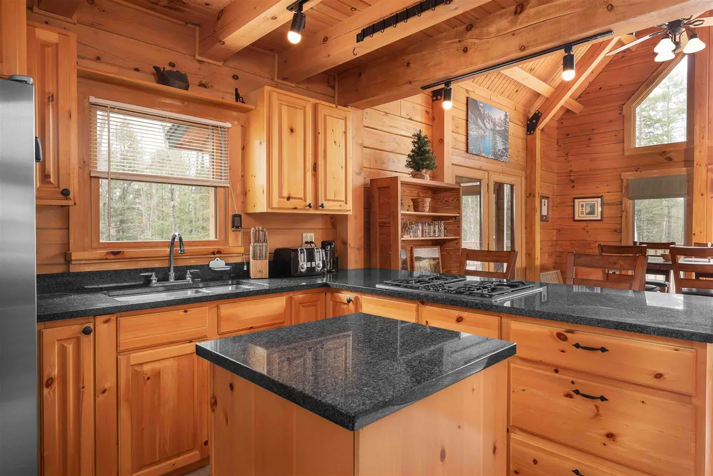 10 Province Brook Estates Road Chatham NH 03813