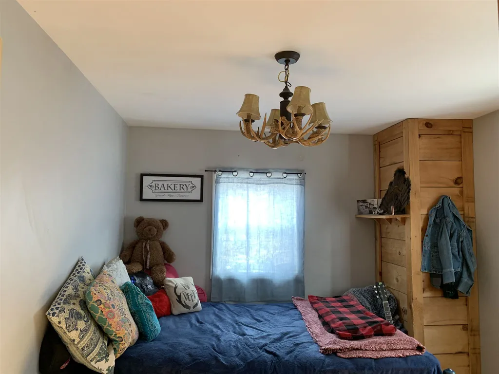 1173 Route 25a Orford NH 03777