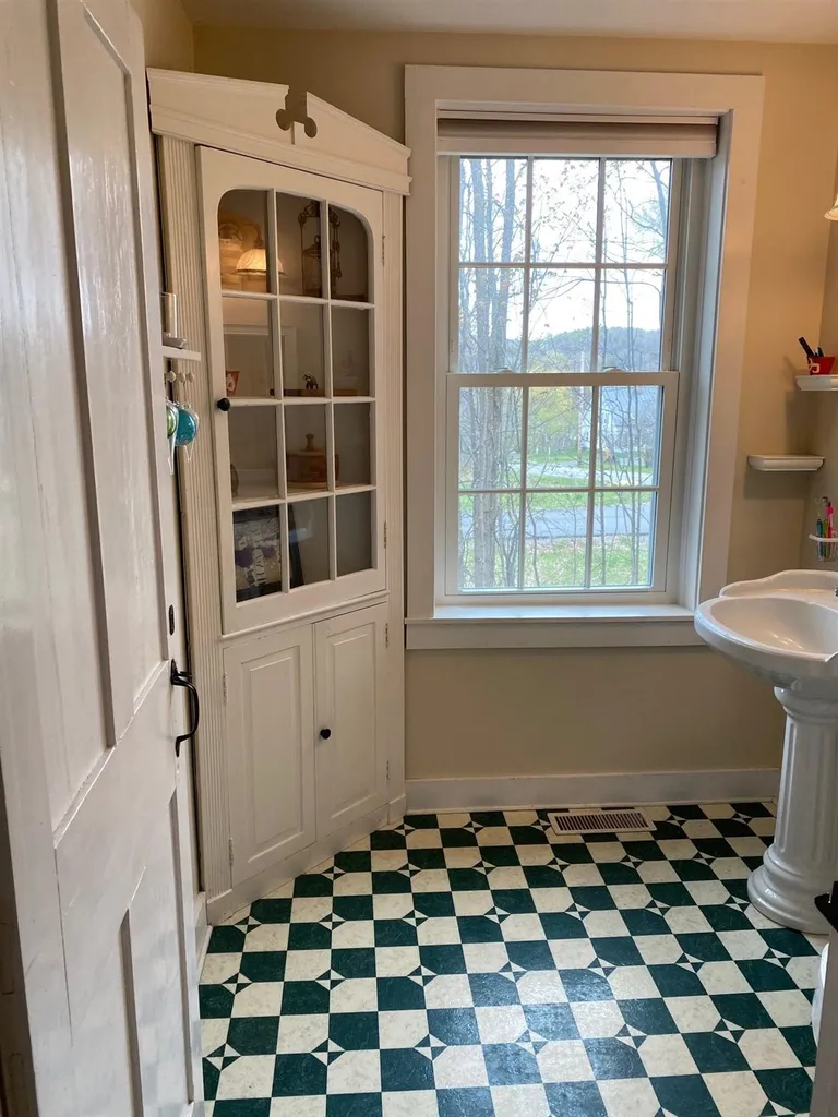 113 Main Street Plainfield NH 03781