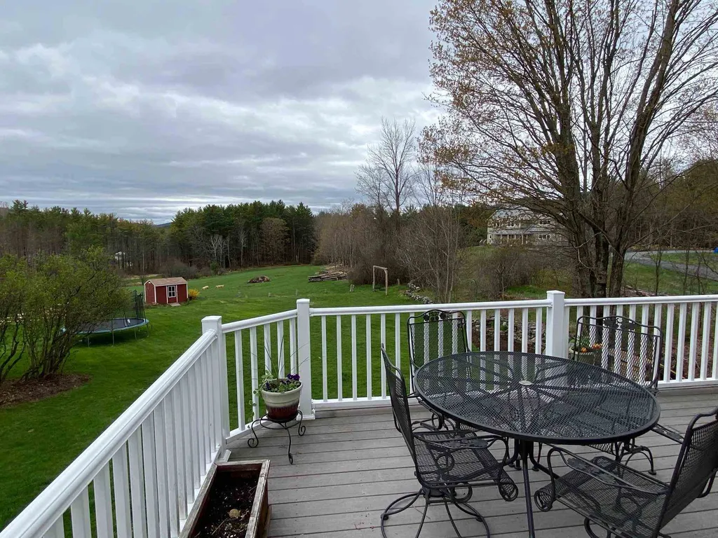 113 Main Street Plainfield NH 03781