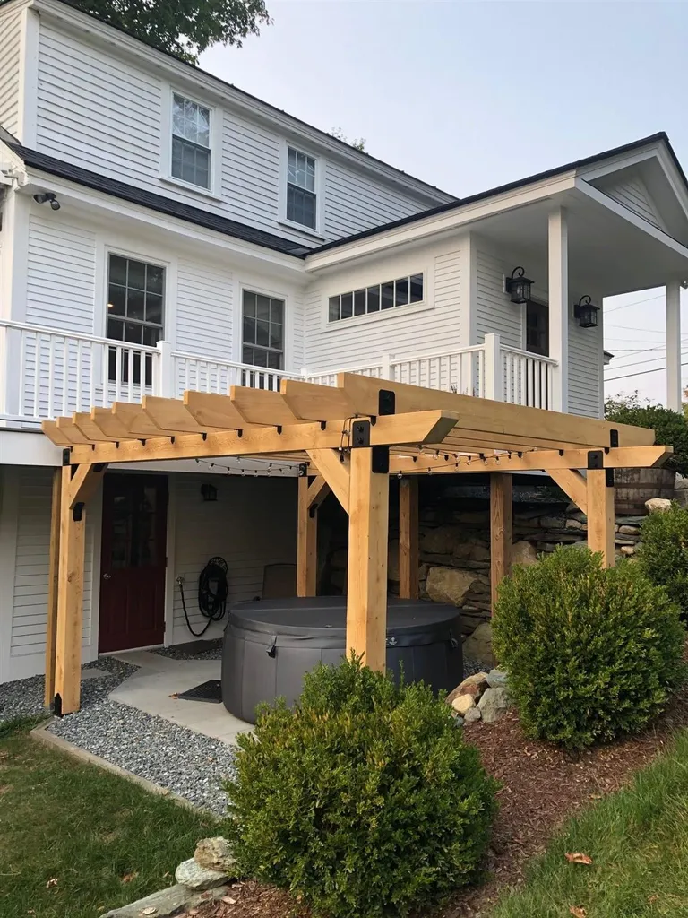 113 Main Street Plainfield NH 03781