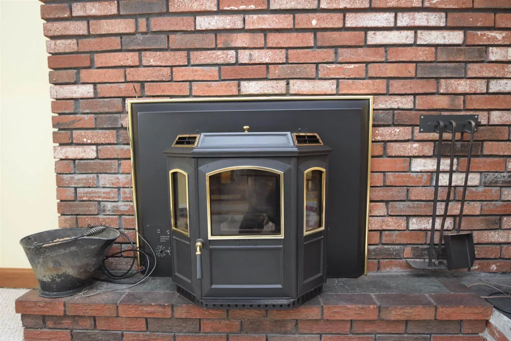 9 Tokanel Road Windham NH 03087