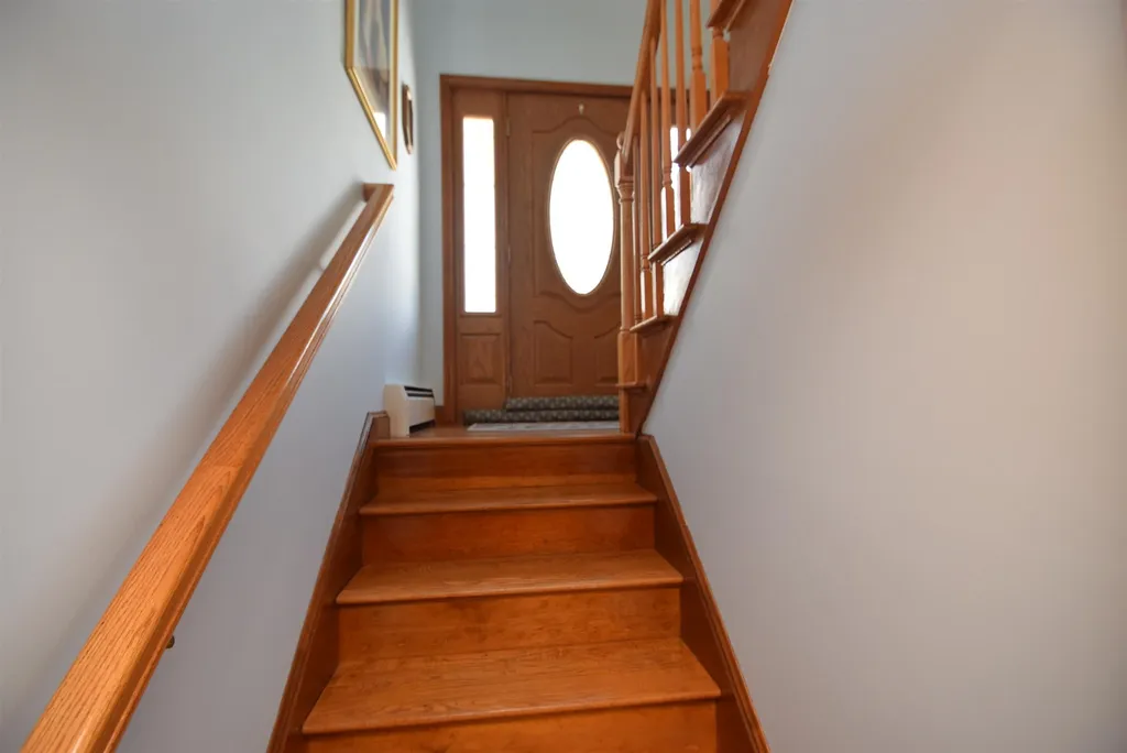9 Tokanel Road Windham NH 03087