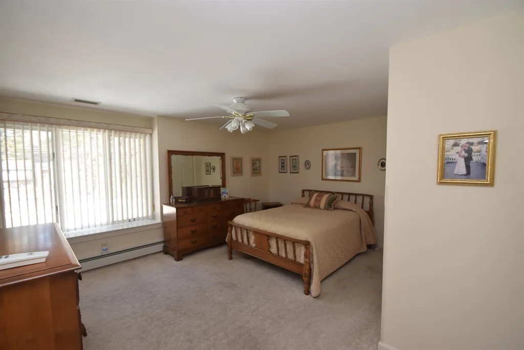 9 Tokanel Road Windham NH 03087