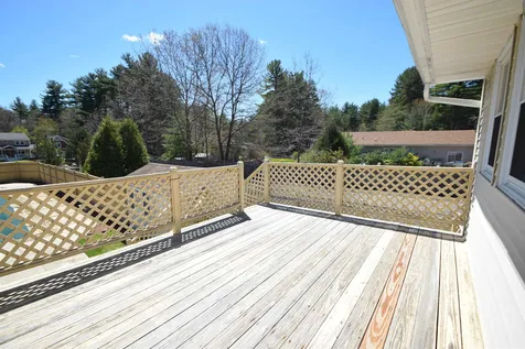 9 Tokanel Road Windham NH 03087
