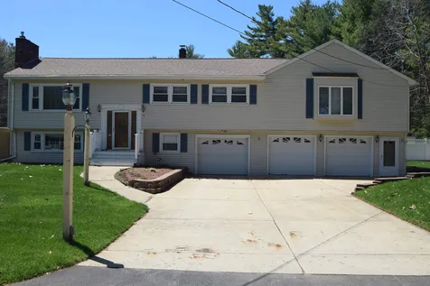9 Tokanel Road Windham NH 03087