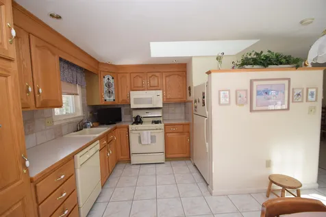 9 Tokanel Road Windham NH 03087