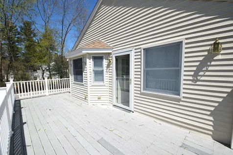 9 Tokanel Road Windham NH 03087