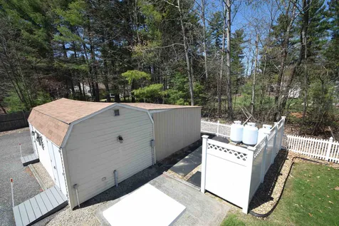 9 Tokanel Road Windham NH 03087