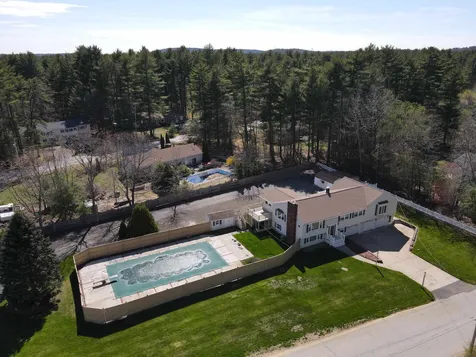 9 Tokanel Road Windham NH 03087