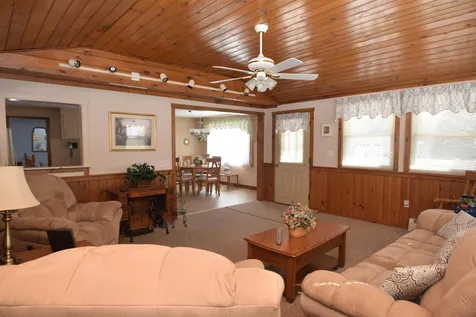 9 Tokanel Road Windham NH 03087