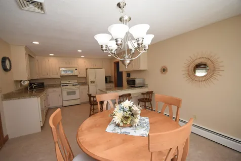 9 Tokanel Road Windham NH 03087