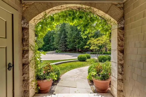 25 Burkehaven Lane Sunapee NH 03782