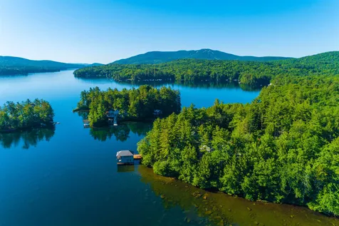 25 Burkehaven Lane Sunapee NH 03782
