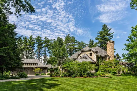 25 Burkehaven Lane Sunapee NH 03782