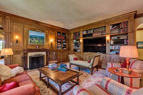 25 Burkehaven Lane Sunapee NH 03782
